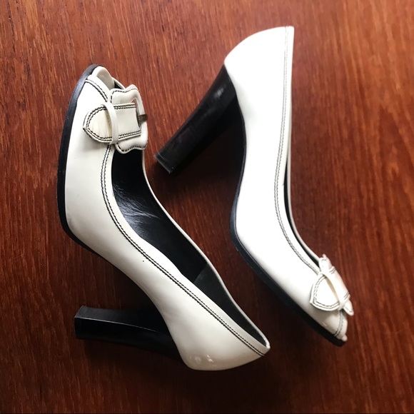 Fendi White Peep Toe Heels - Picture 3 of 11